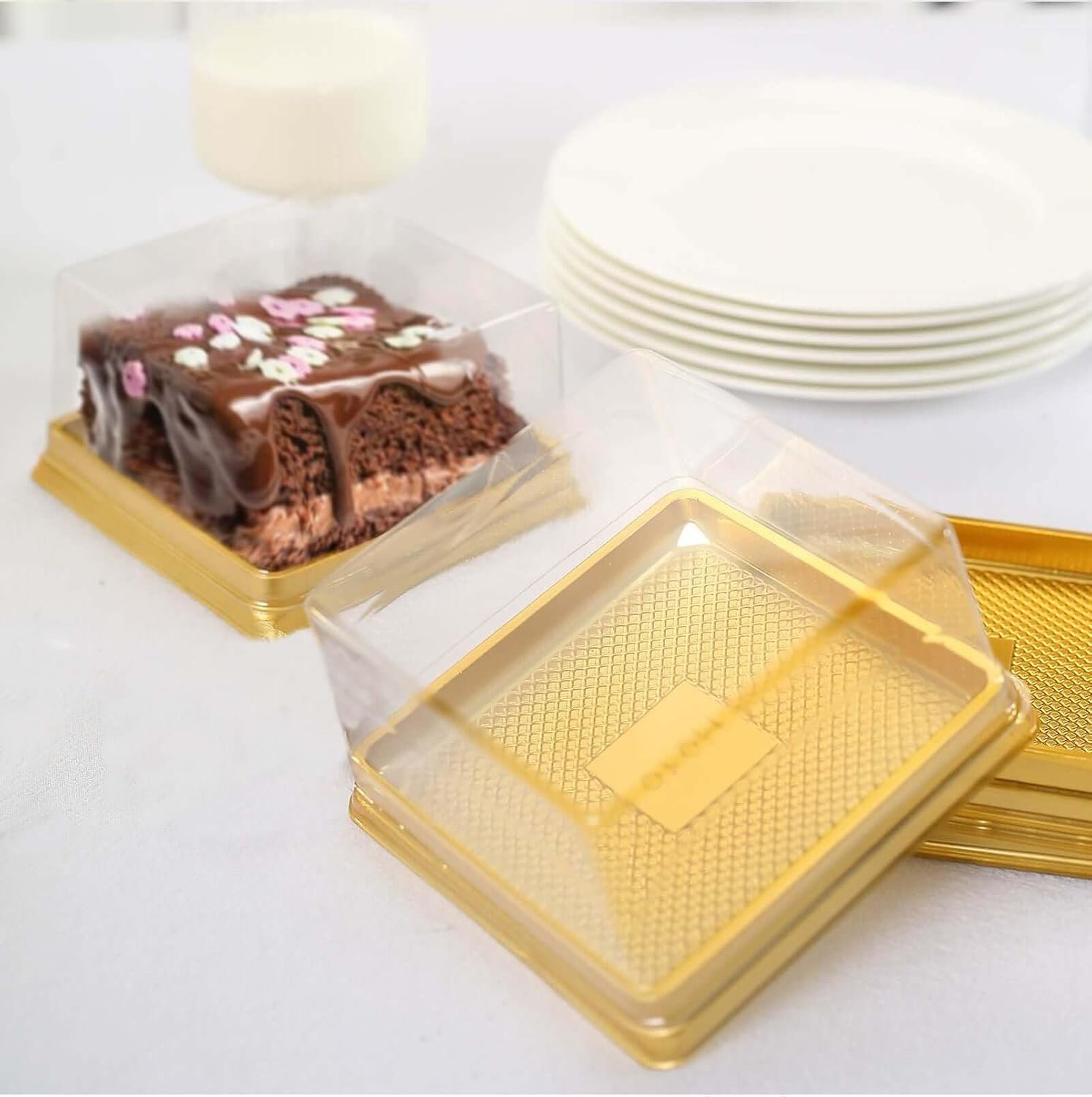 manufacturer direct tableclothsfactory 50 pack | clear/gold square mini plastic dessert party favor boxes, cupcake muffin food containers - 4"x4"x2.5" supplier direct