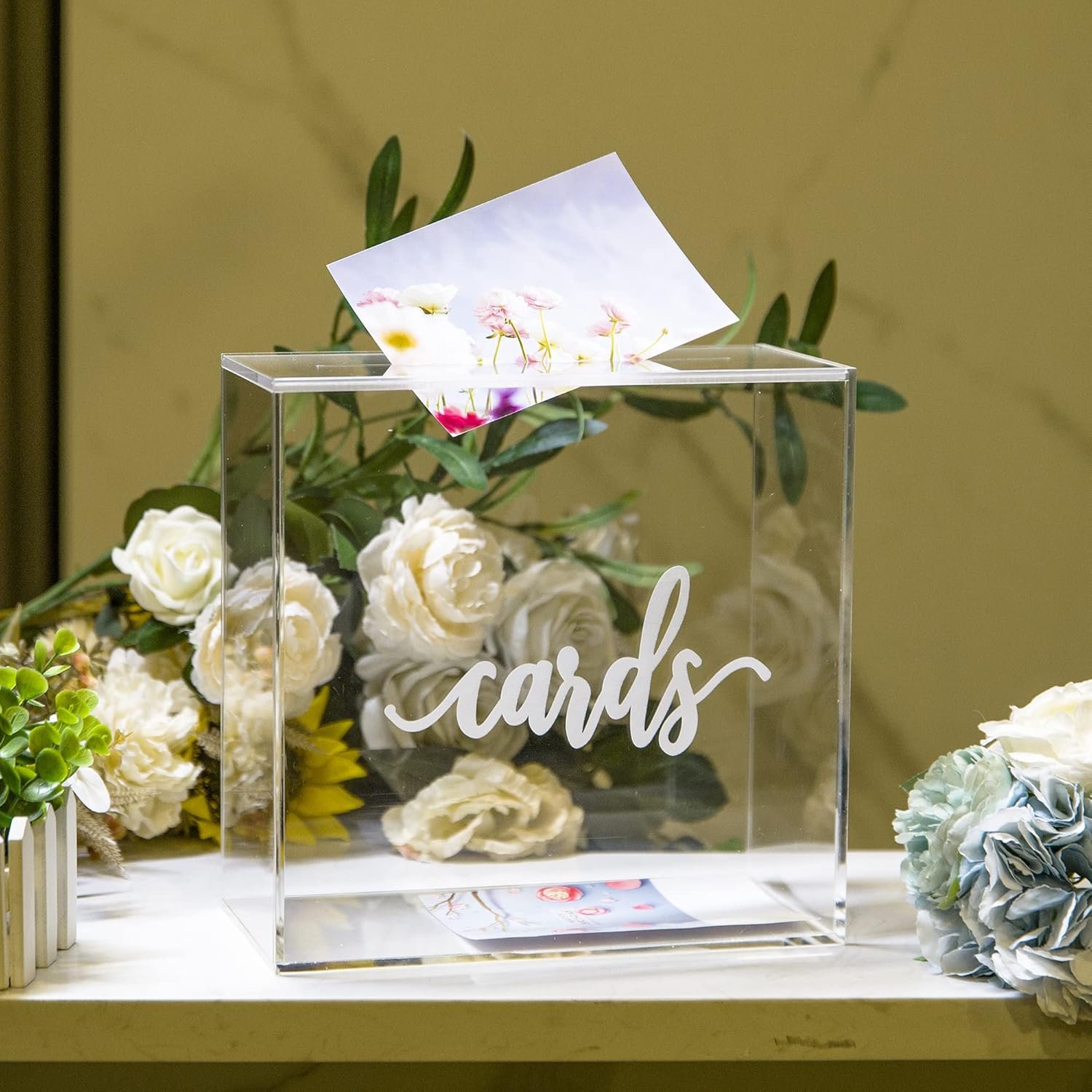 Compre em grandes quantidades caixas de acrílico de 25 cm (10") para cartões - caixa para cartões de casamento, recepção, aniversário, festa, cofrinho, caixa dos desejos, festa de formatura, elegante caixa grande transparente para cartões - ACB001. Direto da fábrica.